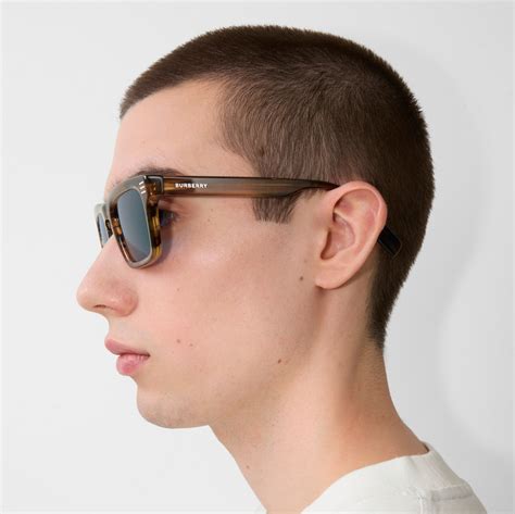 Stripe Square Sunglasses in Tortoiseshell 